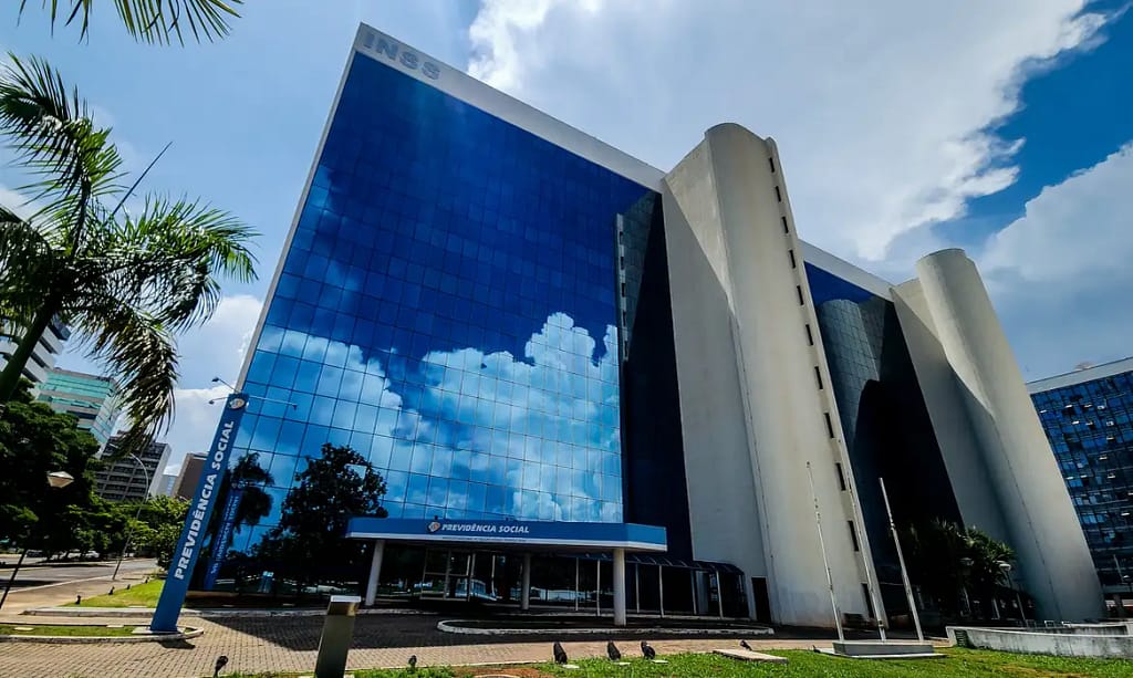 STF rejeita pedido de destaque para revisão de aposentadorias do INSS