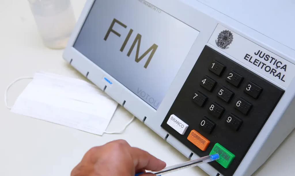 TSE faz novos testes de segurança na urna eletrônica