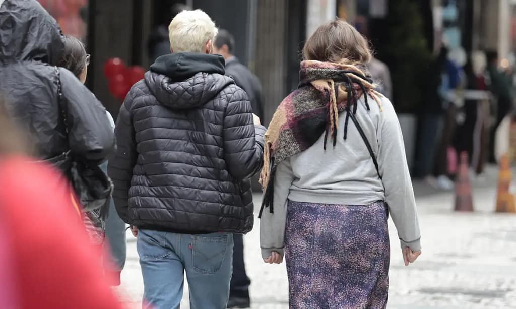 Inmet emite aviso amarelo para queda de temperatura em 12 estados e DF