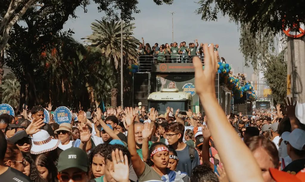 Marcha para Jesus reúne público evangélico em São Paulo