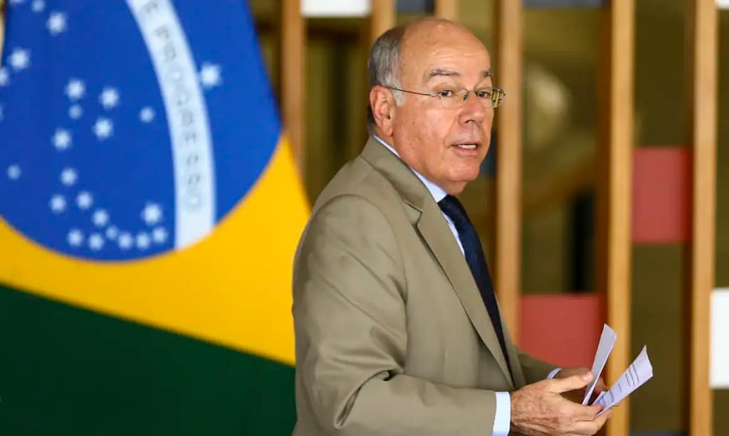 Mauro Vieira debate Fundo de Florestas Tropicais em Luxemburgo