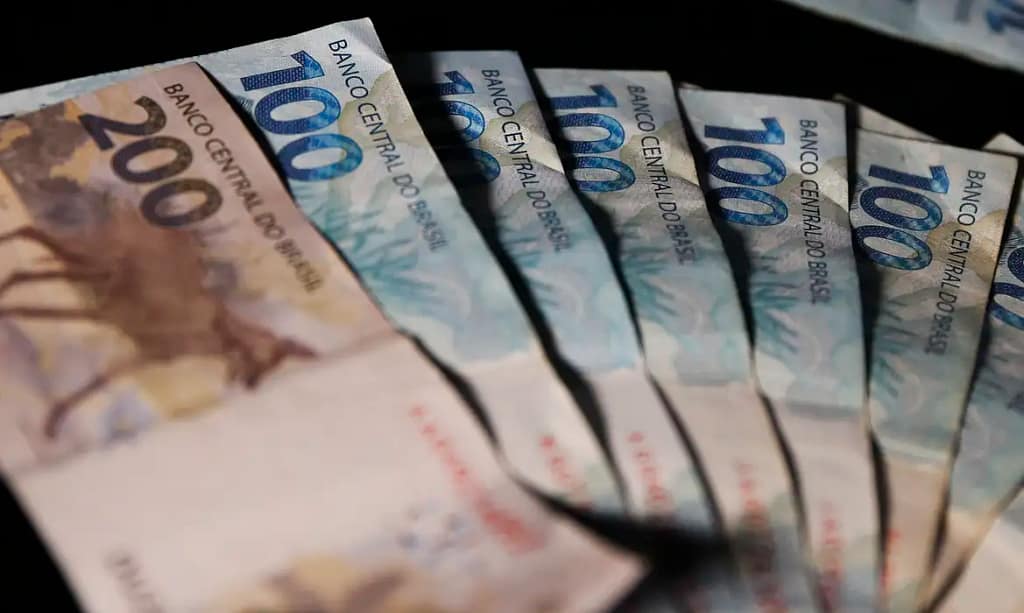 União paga R$ 834,8 milhões em dívidas de estados e municípios em maio