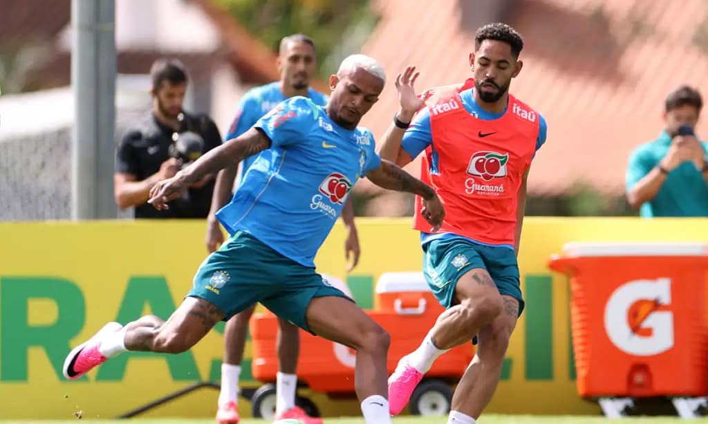Wesley é cortado da Seleção Brasileira por lesão em amistoso