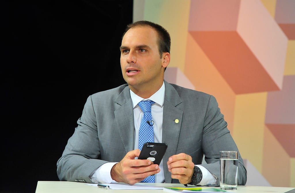 Por unanimidade, STF condena Eduardo Bolsonaro no caso do tarifaço